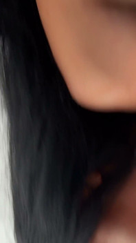 Mrdání sexy milfky Nikity Reznikovy v černém prádle s creampie