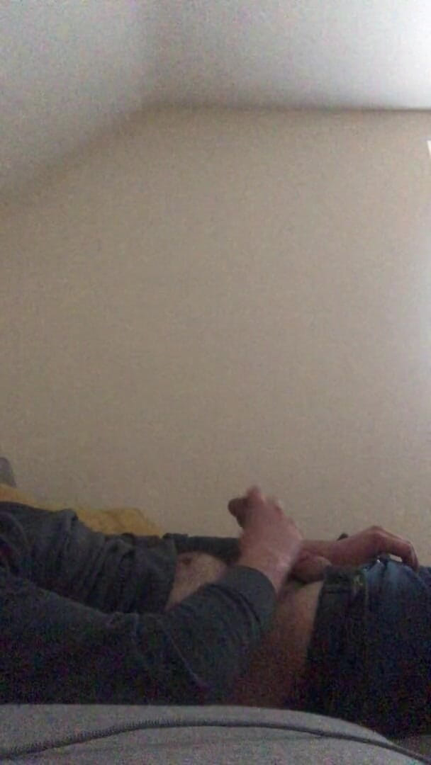 Irish34: Alone and horny wanking
