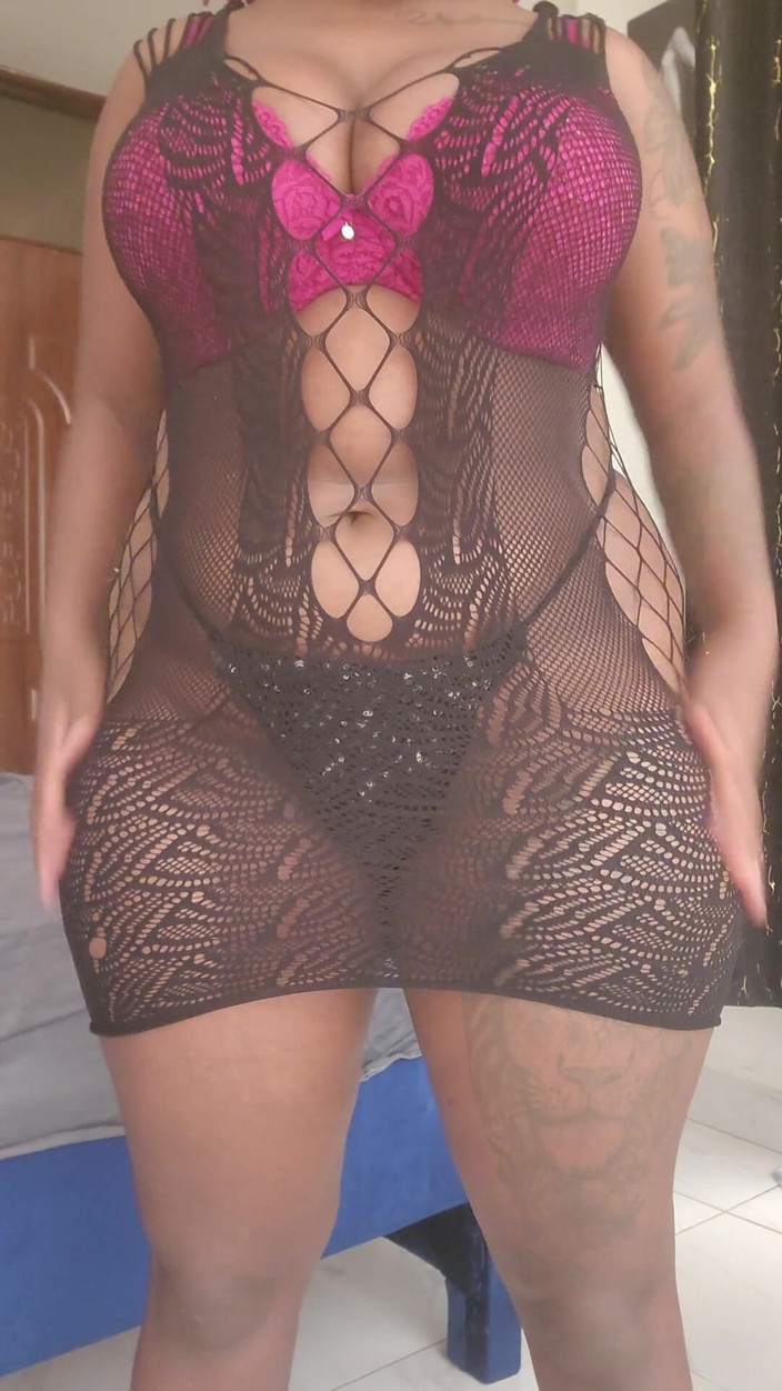 Nasty_hotbabe: Expunându-mi lenjerie sexy și dezbrăcare Infront de lector meu, astfel încât să...