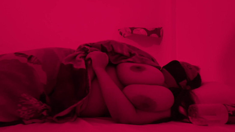 Khushi - XX: Tante seksi dientot habis-habisan dengan borgol dan backshot.