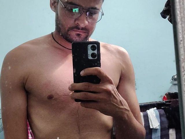 Hot Sexy Indian Desi Guy (Sinu live)