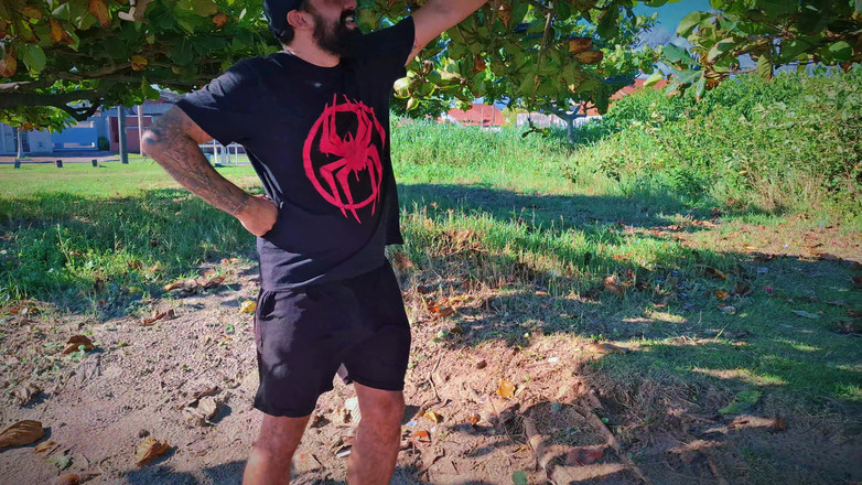 Casal Mattos: Sweat &amp; Smell Fetish: Licking Her Salty Pussy &amp; Pits