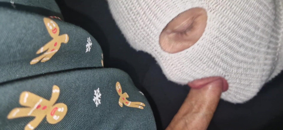 AlexGay: Сперма в Glory Hole, великі члени хлопців, що бльють кремпай на стіни унітазу, іди лижи