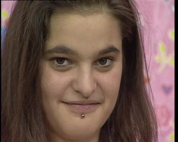 YOUR FIRST PORN: Steffi Wichst Ohne Ah Und Oh.. - Steffi Jerks off Without...