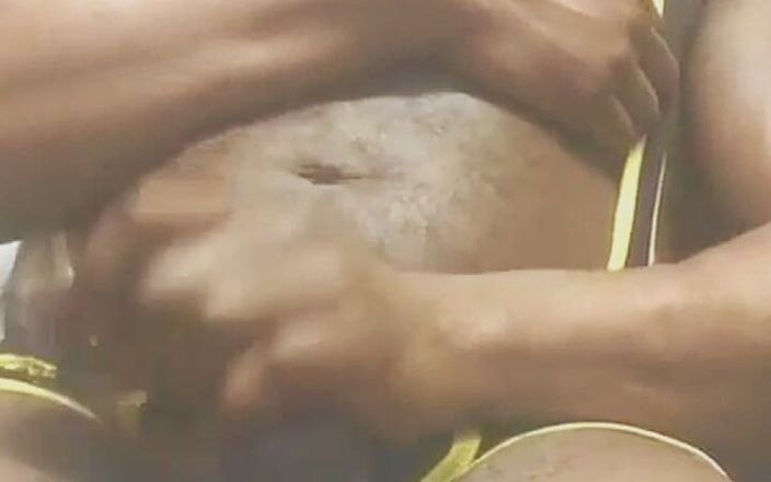 Black mature kinky muscle: Đấu vật mông cơ bắp singlet titplay &amp; wank cảnh