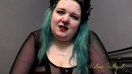 Mxtress Valleycat: Gothic hotwife