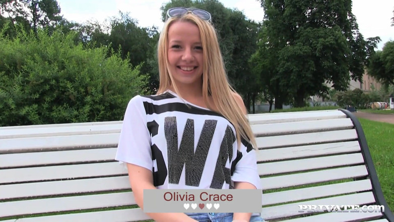 Private.com: Sevimli Olivia Grace alınıyor ve sikiliyor