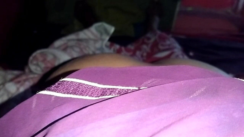 hotsimran70: Simran Bhabhi tvrdě šuká v nové poloze