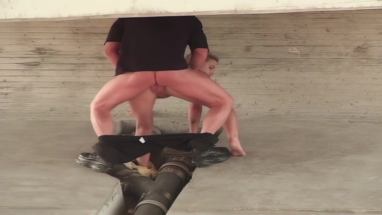 German Porn: Šukání na dálnici a pod dálničním mostem