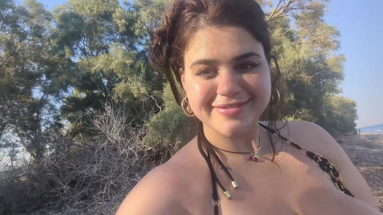 LuciaLatinaGomez: dan pancutan muka pantai