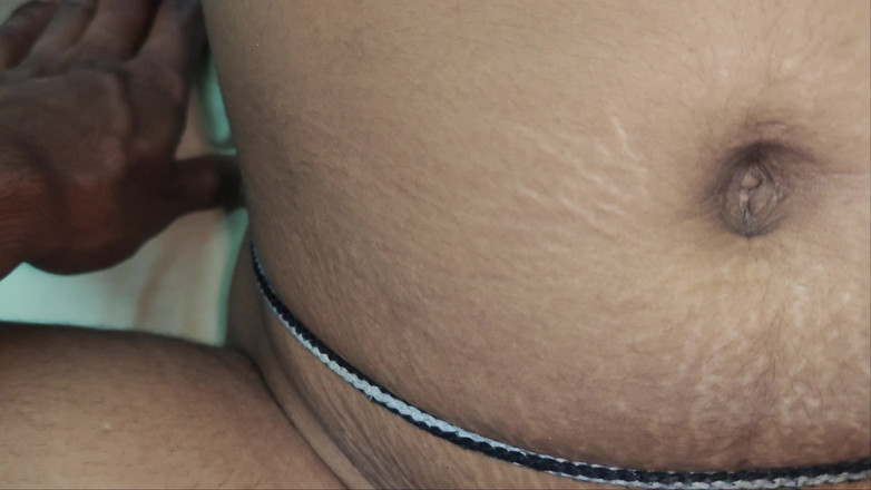 Cute queen: Když vzal švagrovou do Oyou a ošukal ji, švagrová se naštvala.