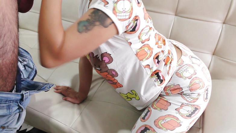 Vayolet: Латина с большой попкой обожает член своего бойфренда и стонет, как богиня