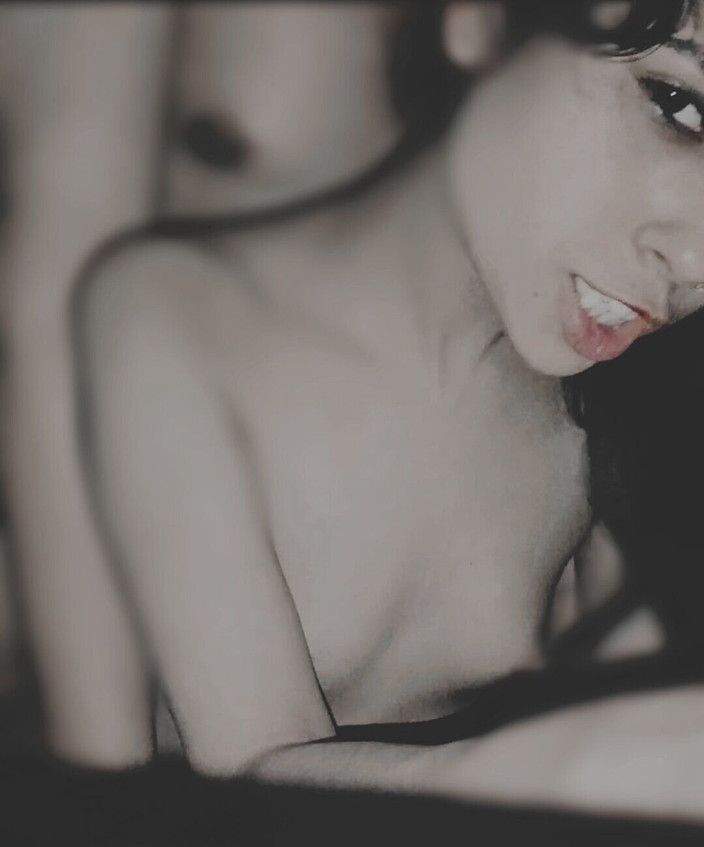 Hot Sis: Kåt Latika rider på min kuk