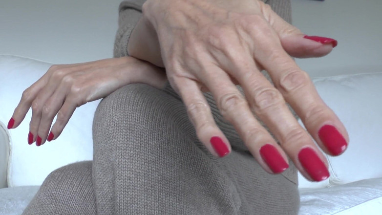 Lady Victoria Valente: Unghie rosse JOI Parte 2, presentato da lady Victoria Valente