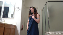 Ariel King: 아빠와 애널 훈련