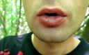 Idmir Sugary: Gros plan, jeu avec éjaculation sur les lèvres - souffler des bulles...
