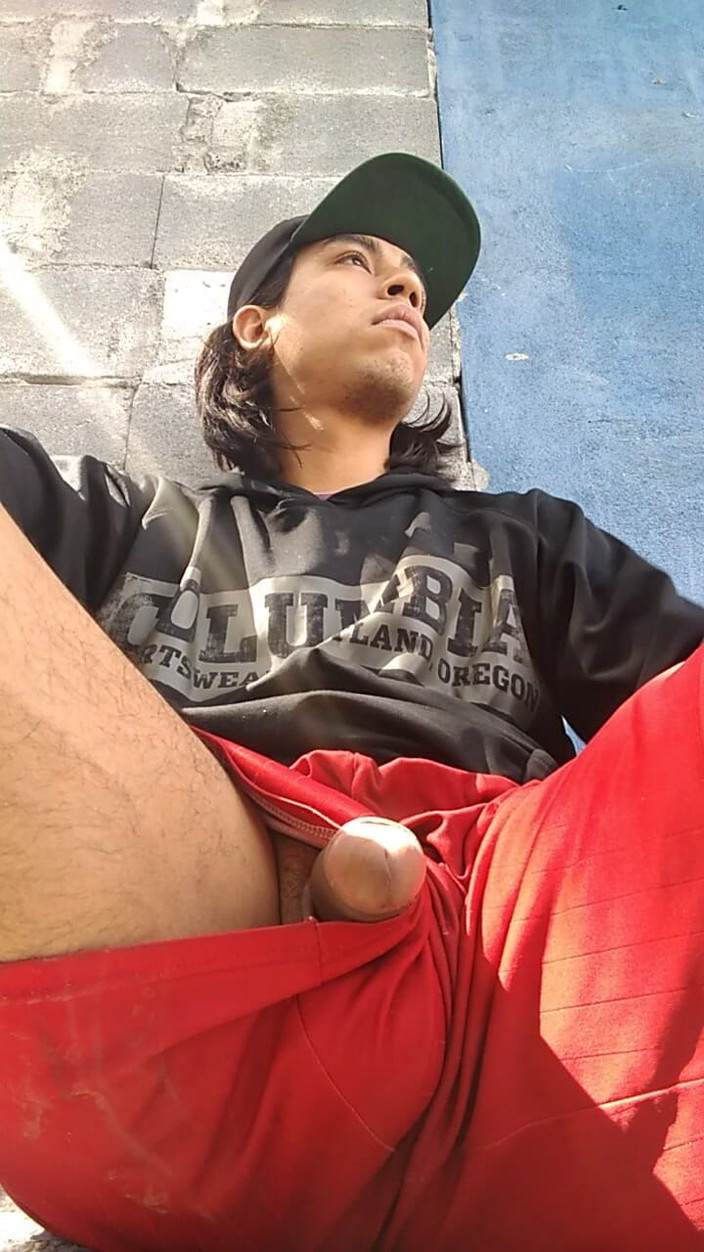 AlexAlejandro13: 你想和我一起在我身边