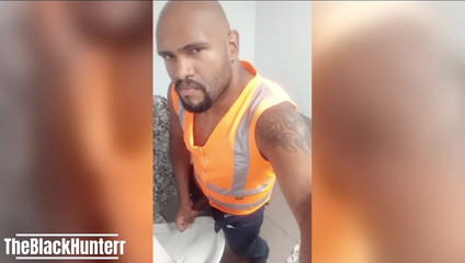 TheBlacKHunterr: Bilik mandi di tempat kerja