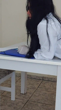 Doutora Jennyfer giải quyết Problema De Erecao Durante Exame!