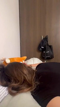 Un Massaggio Sensuale Del Mio Fembot Sul Corpo E Sui Piedi