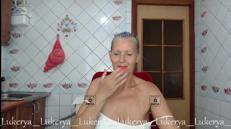 Lukerya: Lukerya wurde ein bisschen krank
