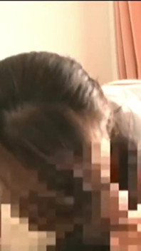 Femeie matură seducătoare - începând să-și facă griji pentru silueta ei plină - ep4