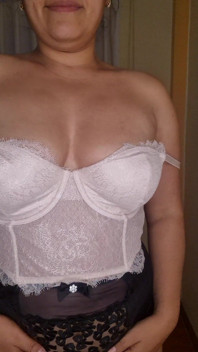 Ich masturbiere für den chef meines mannes (ich nutzte einen urlaub, den ich allein war)