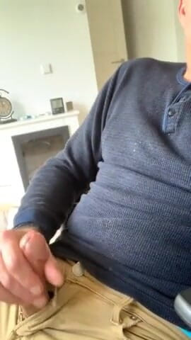 TJenner: Masturbacja w porze lunchu i smakuję moją spermę