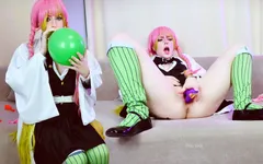 Mitsuri Kanroji Blows Balloons, Pops Them and Masturbate