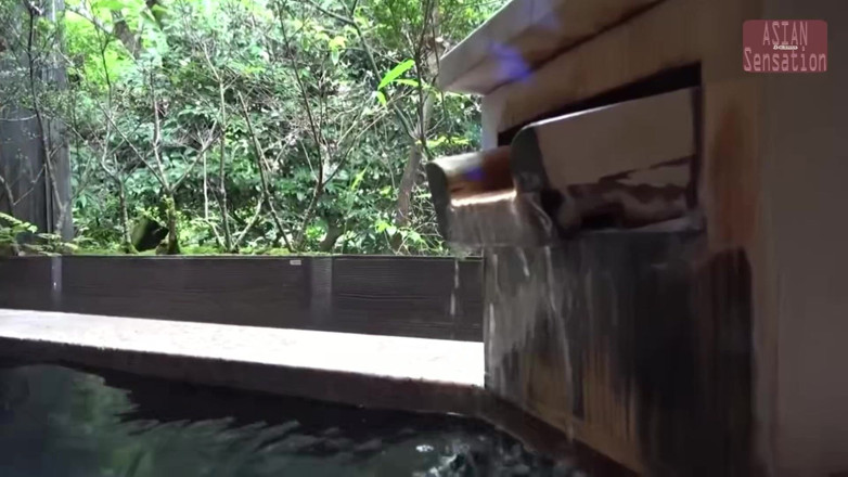 J-Cams: Melintasi Garisan Dengan Kawan Isteri Saya Tinggal Di Atas - Cerita...