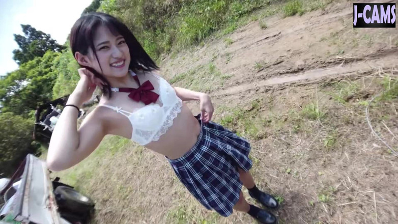 J-Cams: Büyüleyici güzellik. Yaramaz bir gülümsemeyle eğlenceli randevu bölüm 2