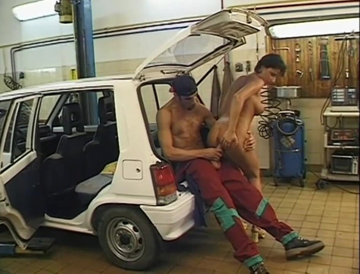 Vintage megastore: Fucking at work with doctors and car mechanic guy