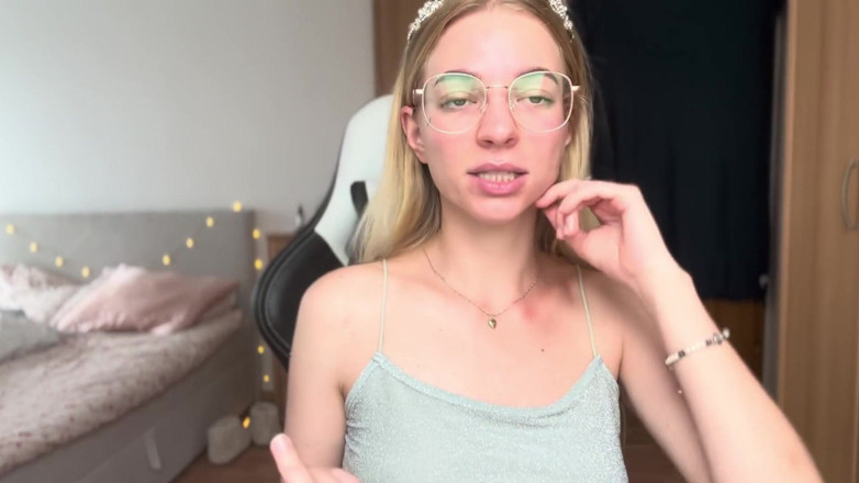 Goddess_Bella_Rae: Benefits of Eating Another Mans C U M