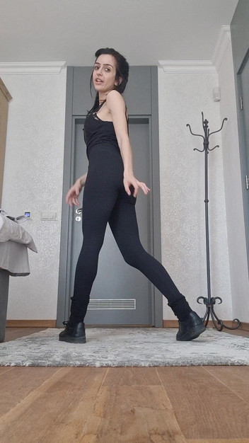 silicone_brunette: Rutin pagi Gloriya