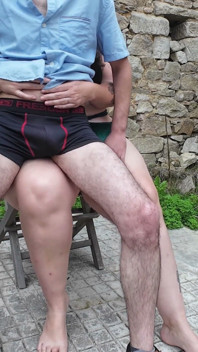 Bbw coscia seduta e giro rimbalzare - uomo magro che cavalca le sue spesse cosce