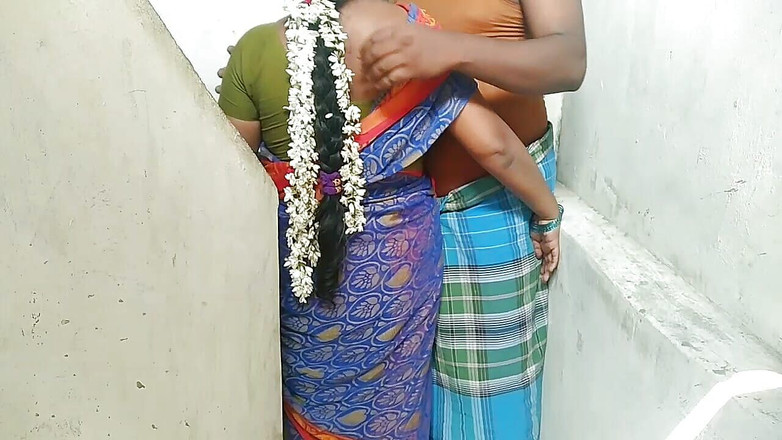 Priyanka314: Дезі тітонька з довгим волоссям займається сексом зі слугою