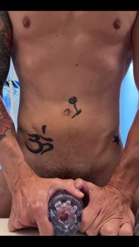 I Love Cumming While I Use My Toy
