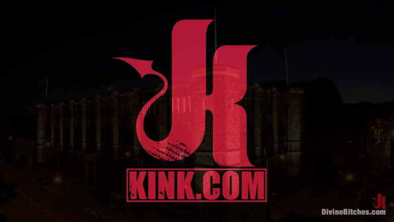 Divine Bitches by Kink: 新作ビッチのデビュー