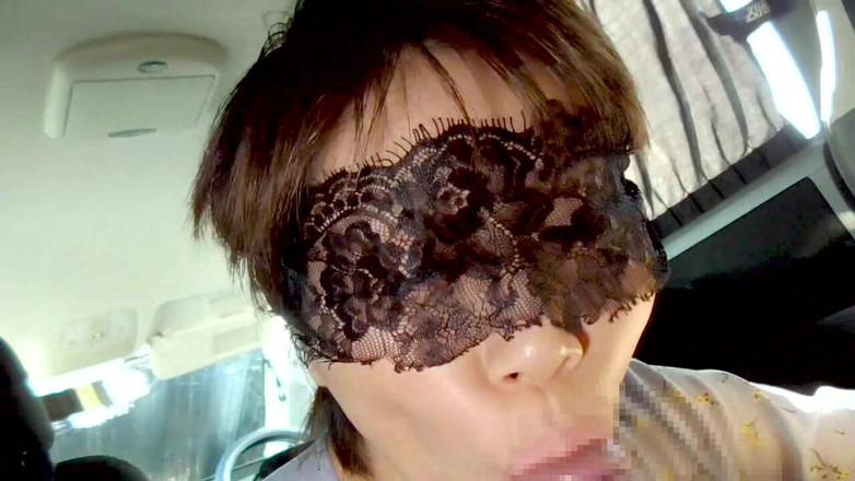 hiro_mayu_couple_jp: Mayu No73 Aquarium Belichtungs date in einem nackten durchziehen kleid