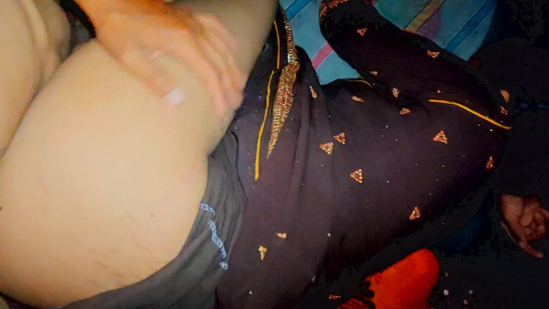 Village sexy couple Video: Video de sexo de chica india caliente Video XXX. Video...