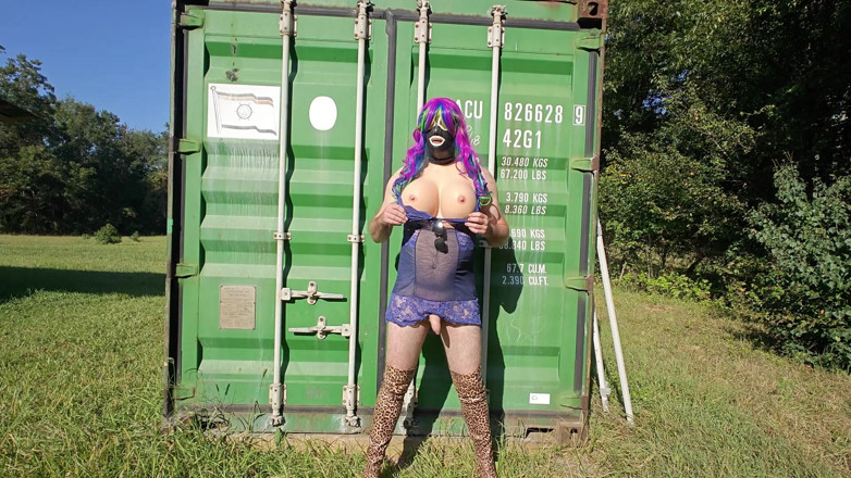 Jon Screcrow: Crossdresser Outside Masturbation Sessions
