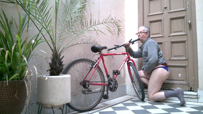 Dildo Man and Cross Hard Sex: On the bike playing