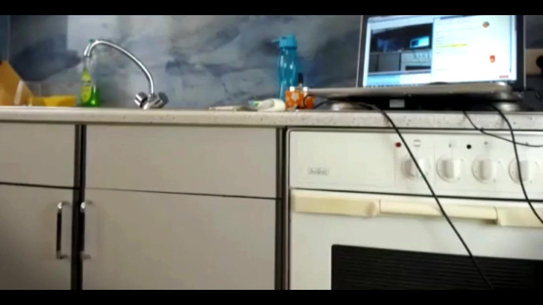 Sexydea: 究極の快楽解放:トップレスのトゥワークとお尻の広がりが露わになる