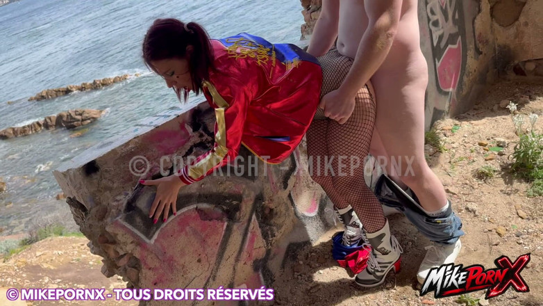 MikePornX: 어벡스, 할리 퀸에게 섹스당하고 사정하다