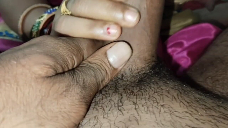 Desisexycpl123: Priya Bhabhi Fucked Hee Nighbour Boy