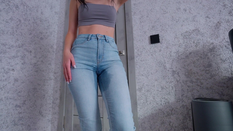 Solo Alice: Crying Desperation Pee in Jeans Part2