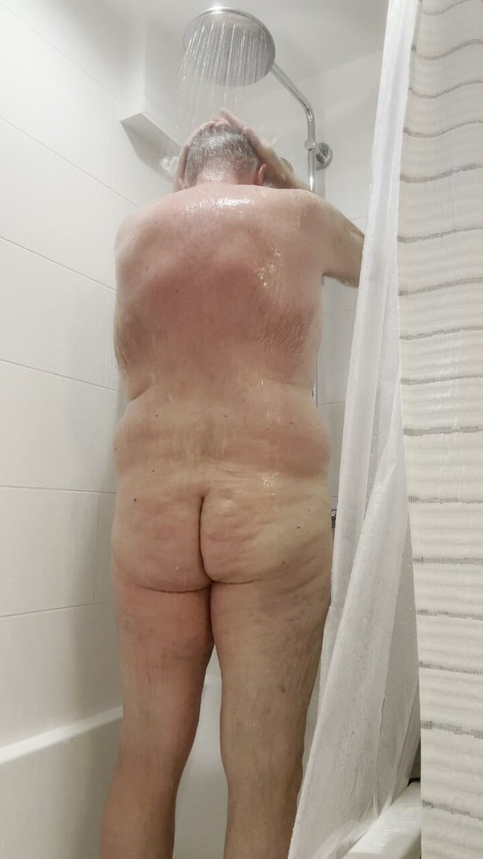 ApolloThrustXXX: Nice Long Shower