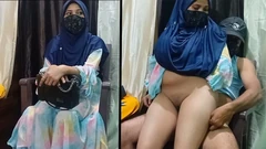 Bekas teman wanita dalam video seks Hijab Veera