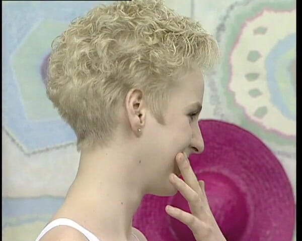 YOUR FIRST PORN: แมนดี้สาวน้อยและขี้อายมาก ในคลิปนุ่ม - Young and Very Shy Mandy in Softclip