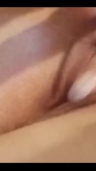 湿润的阴户